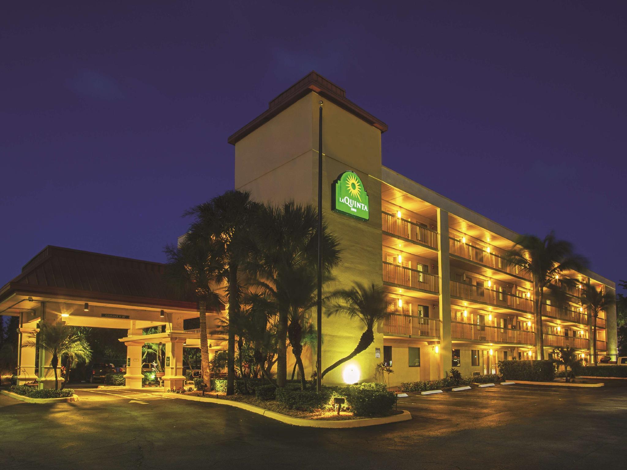 La Quinta Inn By Wyndham West Palm Beach - Florida Turnpike Экстерьер фото