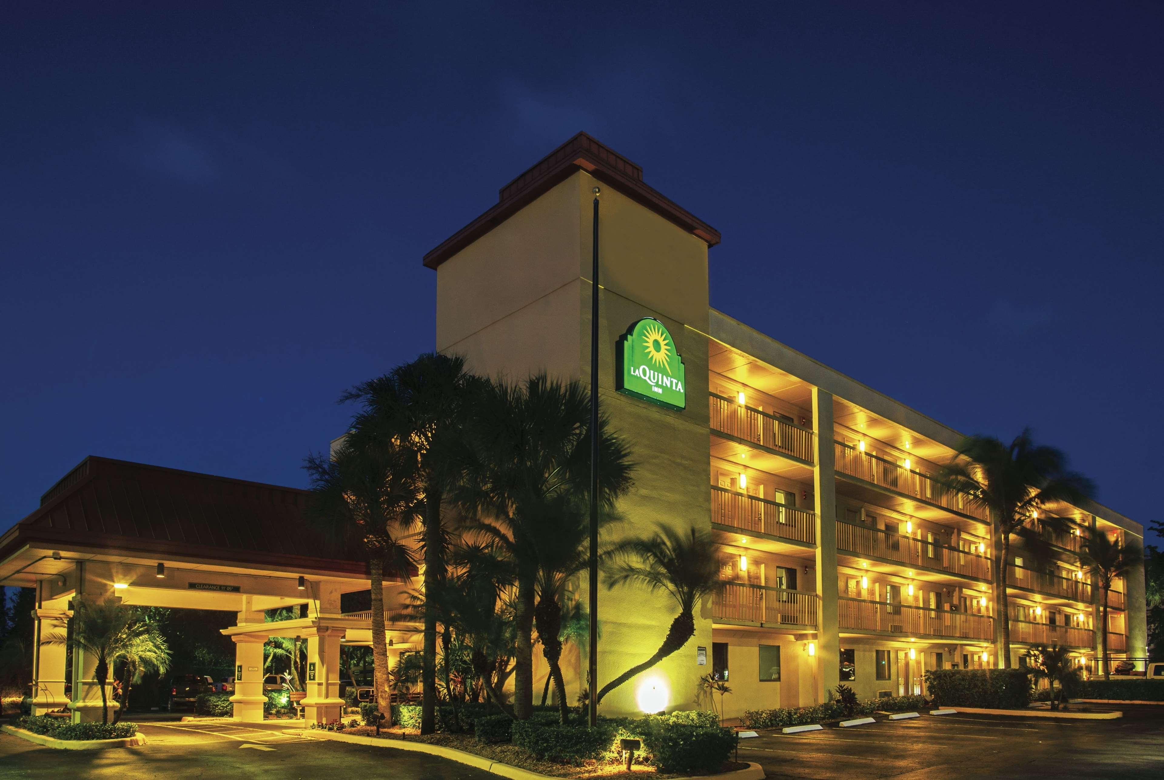 La Quinta Inn By Wyndham West Palm Beach - Florida Turnpike Экстерьер фото