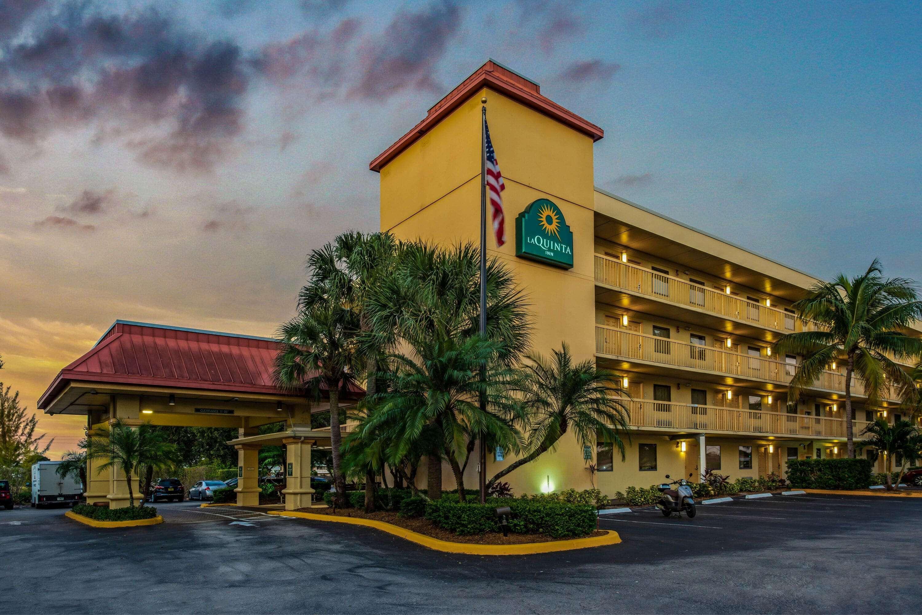 La Quinta Inn By Wyndham West Palm Beach - Florida Turnpike Экстерьер фото