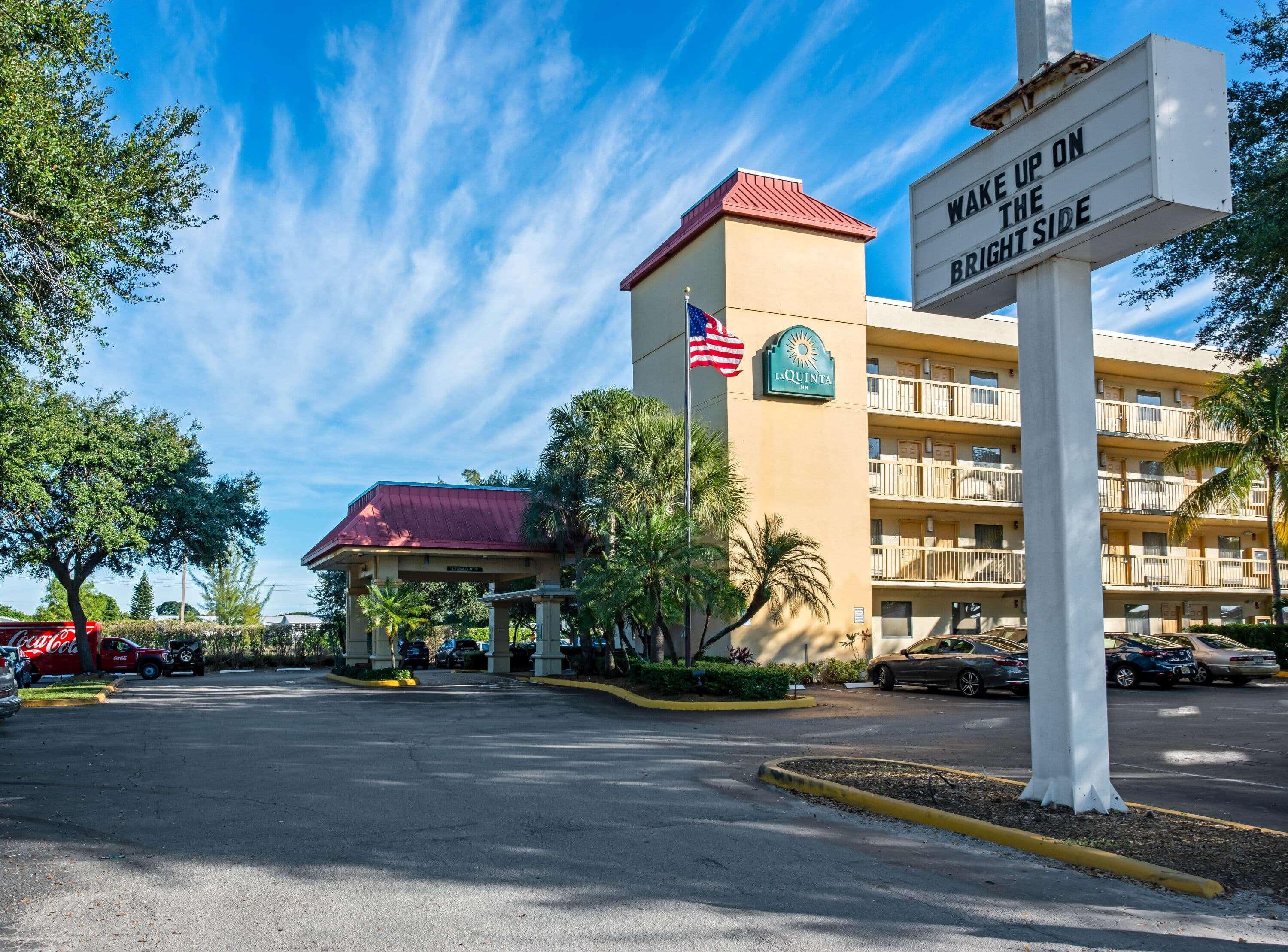 La Quinta Inn By Wyndham West Palm Beach - Florida Turnpike Экстерьер фото