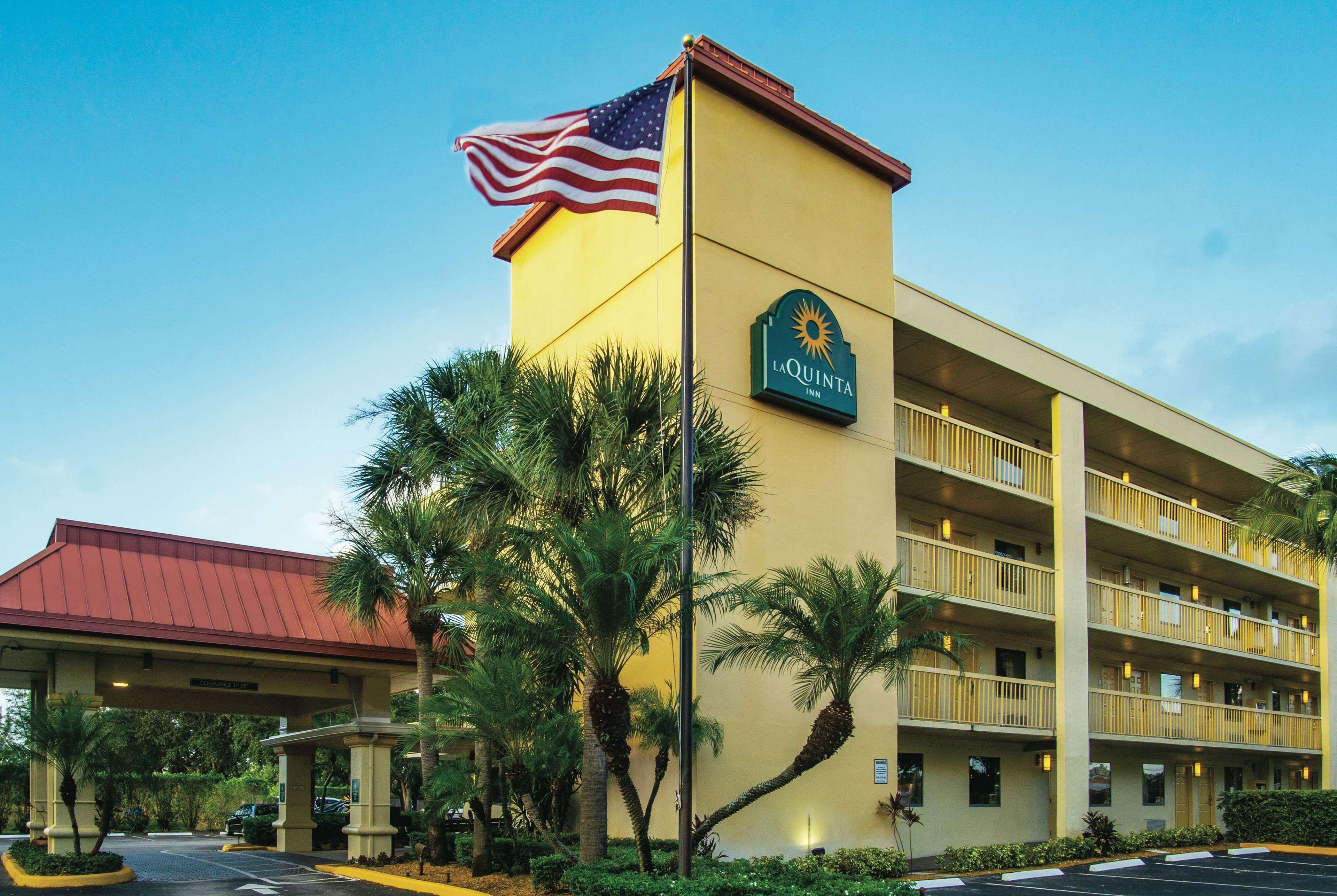 La Quinta Inn By Wyndham West Palm Beach - Florida Turnpike Экстерьер фото