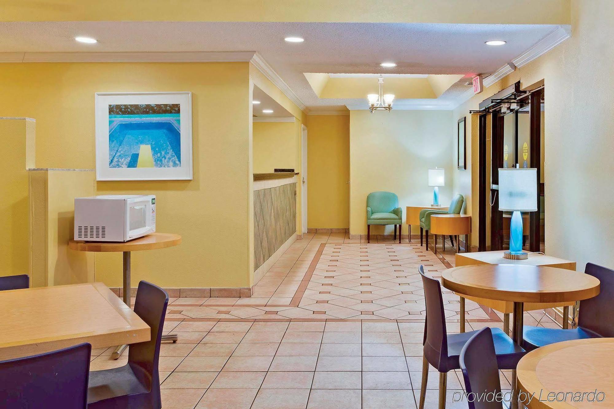 La Quinta Inn By Wyndham West Palm Beach - Florida Turnpike Экстерьер фото